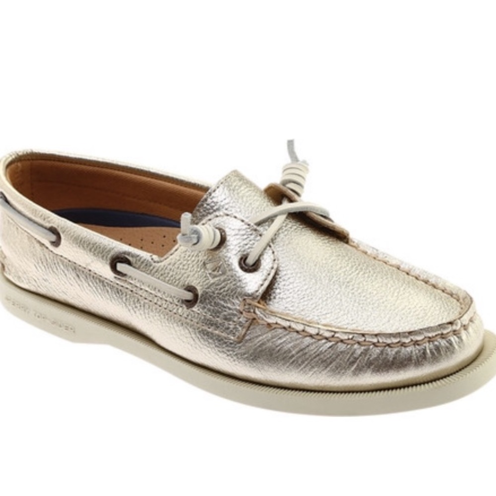 Sperry’s gold topsiders